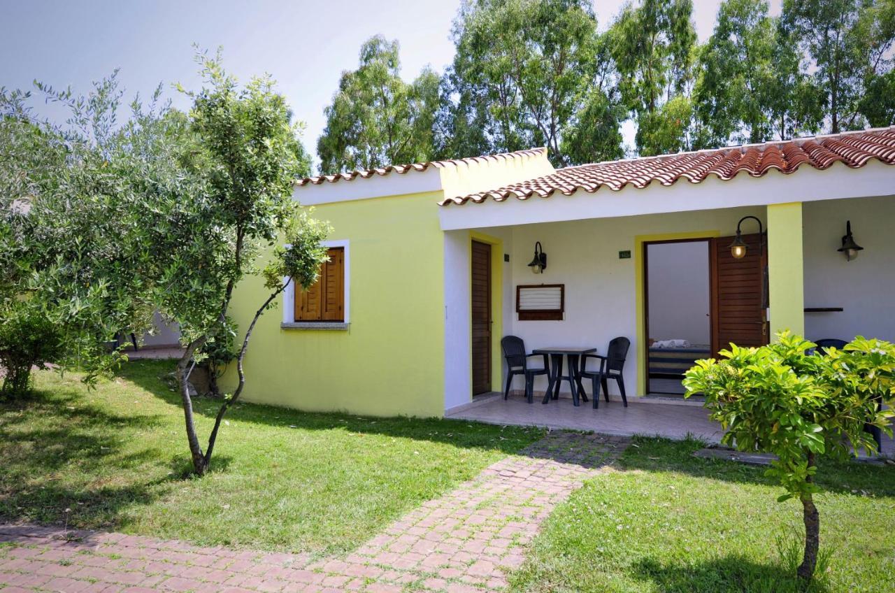 Hotel Cala Mirto Будони Екстериор снимка